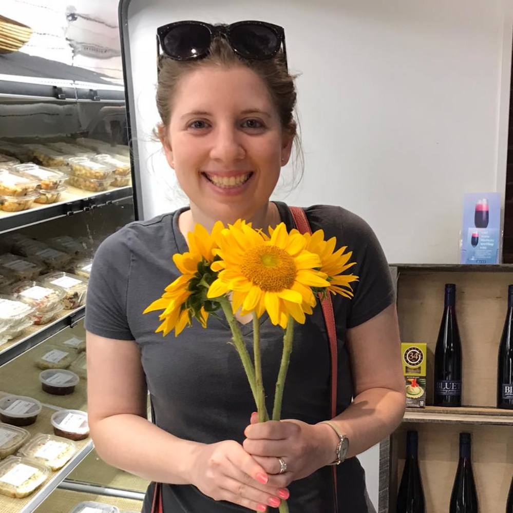 Meet your Posher, Sara